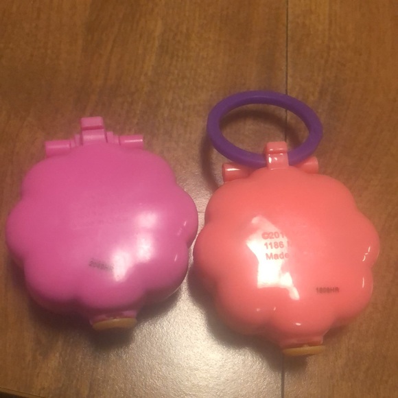 (2) Polly Pocket Inspired Little Houses with a cat, dog and (1) person! - Picture 15 of 17